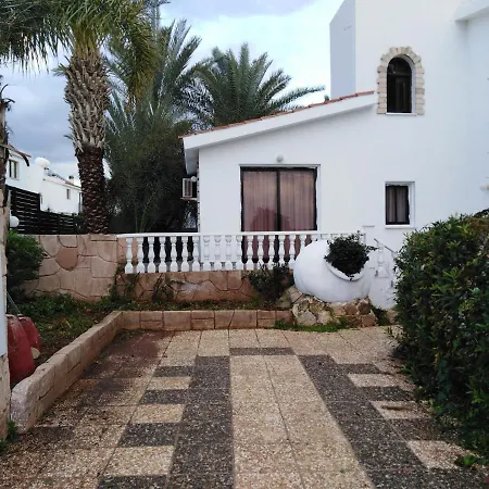 Polyxeni's Villas Вилла *